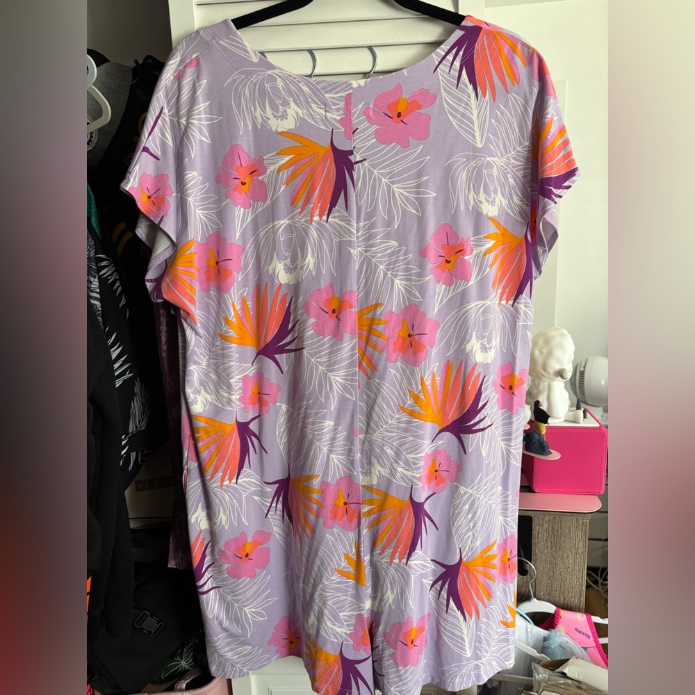 Fighting Eel Tropical Floral V-Neck romper - Picture 3 of 3